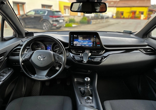 Toyota C-HR cena 76900 przebieg: 45700, rok produkcji 2017 z Moryń małe 106